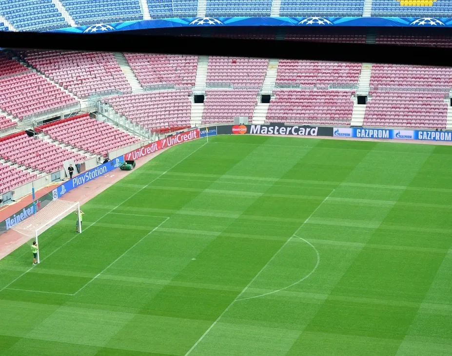 005_ML_FCB_Partnership_01